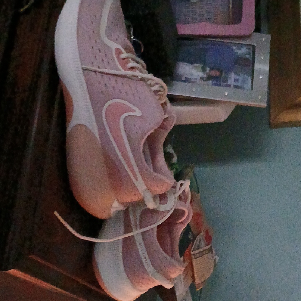 Nike Women's Light Pink Athletic Shoes